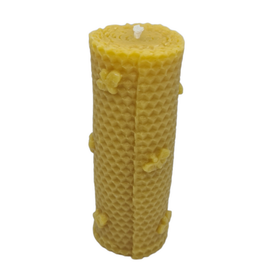 Large Rolled Comb Design Candle